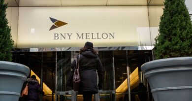 BNY Mellon CEO Says the Bank Is Going 'Incredibly Slow' on Crypto